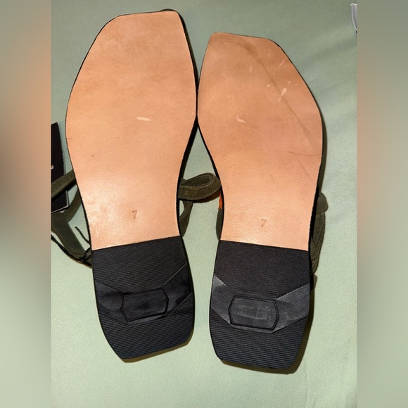 Reformation Parme X Marin Ref Camila
Gladiator Sandals - Picture 8 of 10